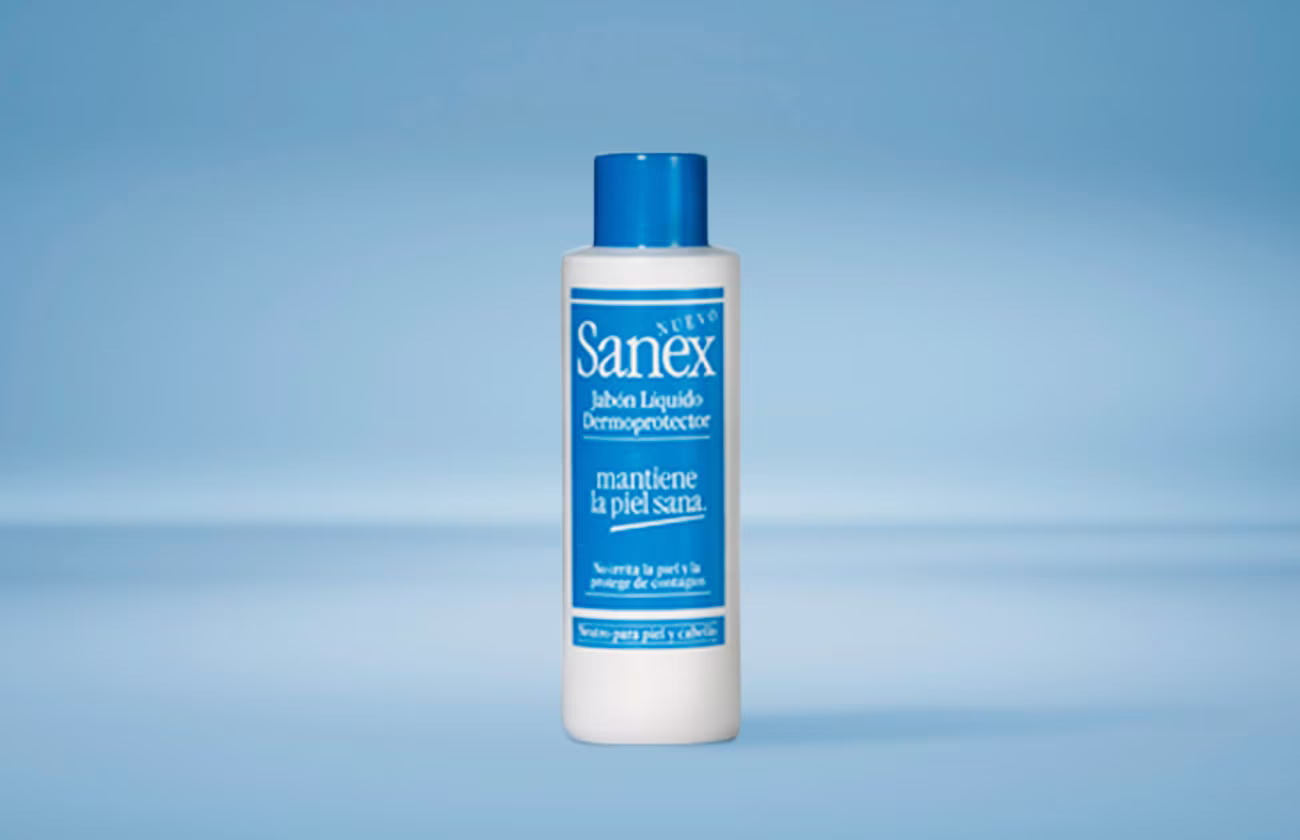 Flacon de savon liquide Sanex Dermoprotector. 